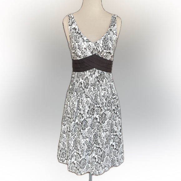 ANTONIO MELANI Dresses & Skirts - Antonio Melani Floral Black and White Women's Dress, size 4
